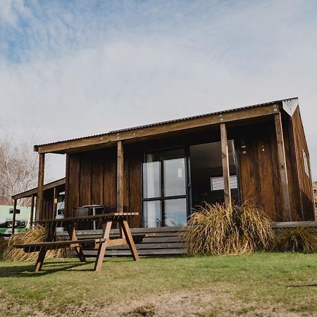 Lakes Edge Holiday Park 레이크 테카포 외부 사진